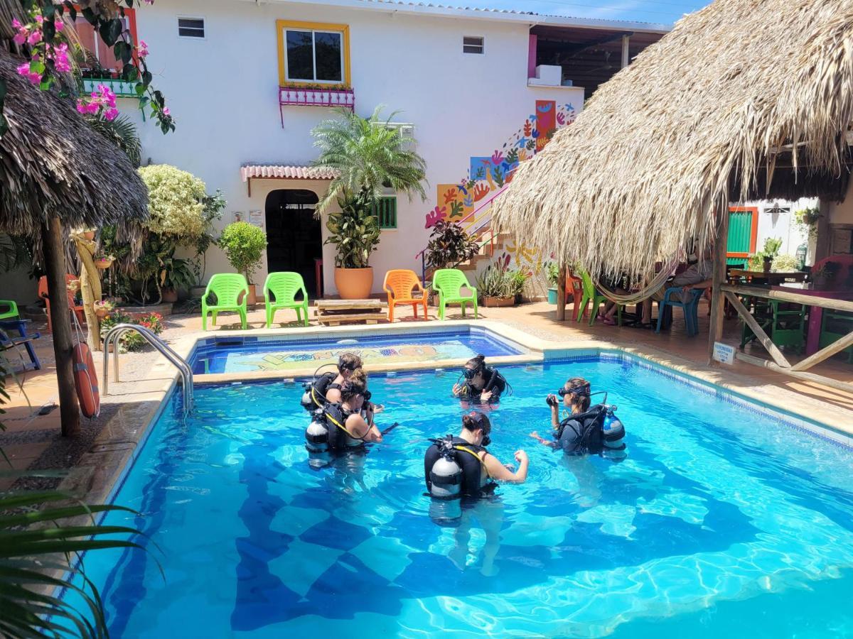 טגאנגה Divanga Hostel And Diving מראה חיצוני תמונה
