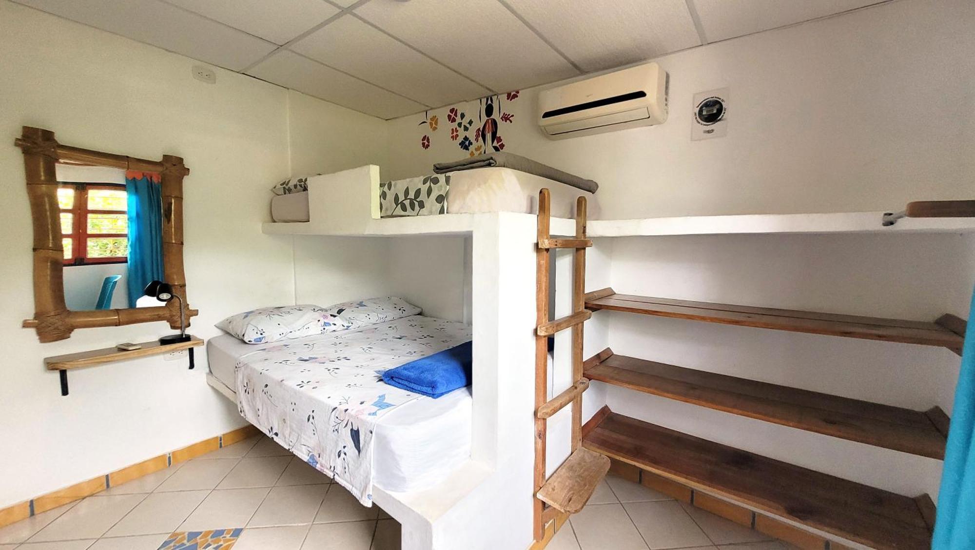 טגאנגה Divanga Hostel And Diving מראה חיצוני תמונה